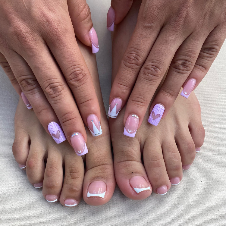 Servicios de manicura y pedicura en Monica Nails